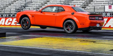 Dodge challenger srt super stock