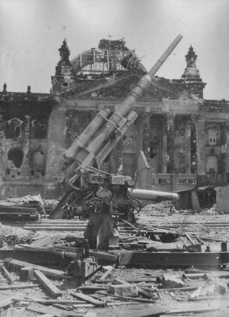 Штурм рейхстага 1945