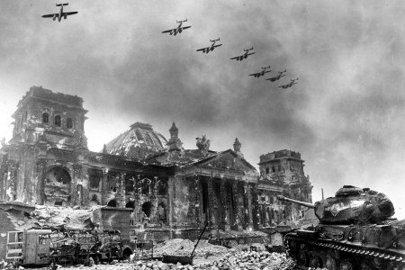 Берлин 1945 рейхстаг