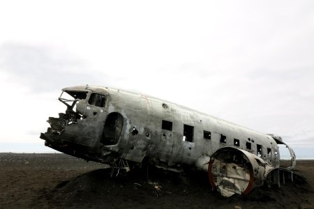 Обломки самолета