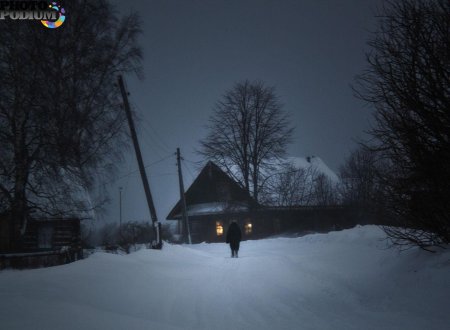 Деревня зимой ночью