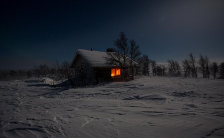 Ночь в деревне зимой