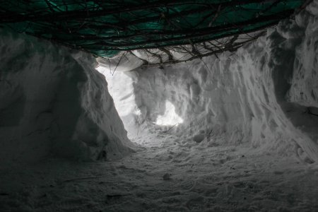 Снежная пещера