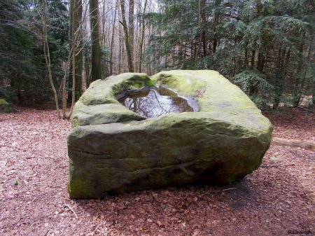Алтарный камень (altar stone) стоунхендж