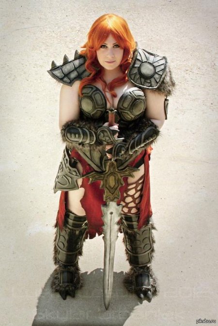 Diablo 2 barbarian cosplay