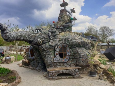 Вихляндия парк в козельске