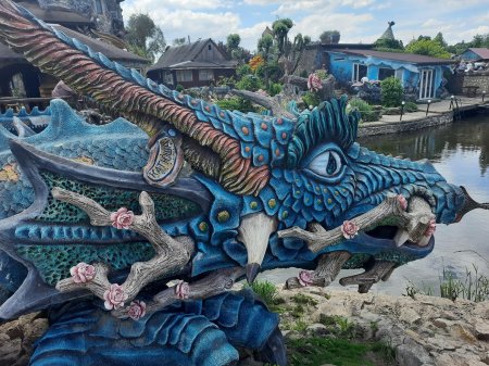 Вихляндия парк в козельске