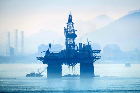 Платформа нефтяная