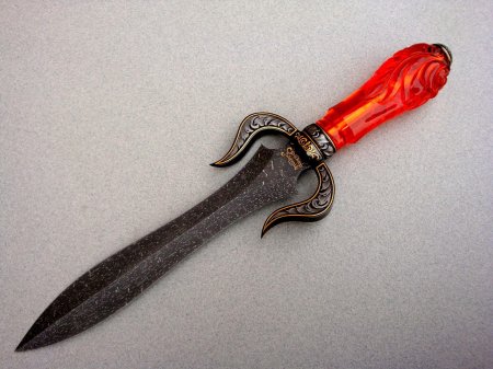 Красивые кинжалы