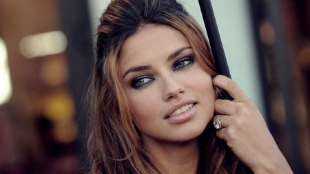 Адриана лима