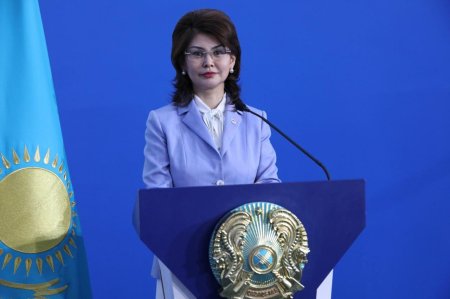 Женщины казахстана