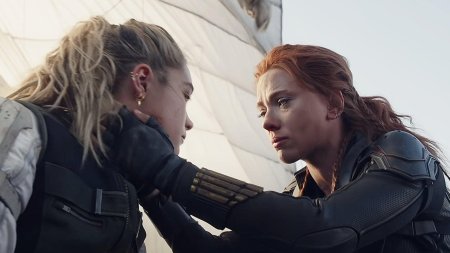 Black widow scarlett johansson