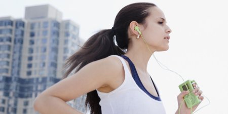 Спортивная наушники беспроводные