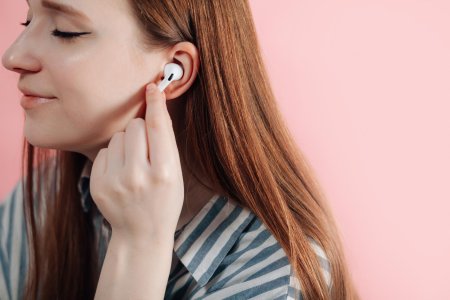 Earbuds tws