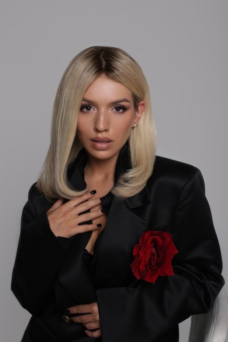 Люся чеботина певица