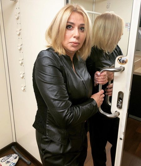 Алена апина