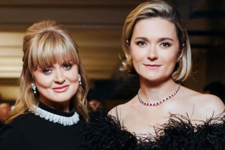 Анна михалкова и надежда михалкова