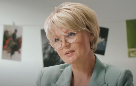 Юлия меньшова