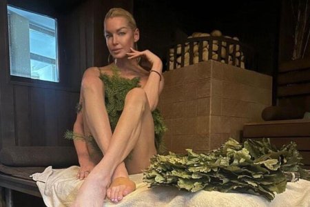 Анастасия волочкова в бане