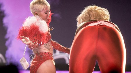 Майли сайрус bangerz tour
