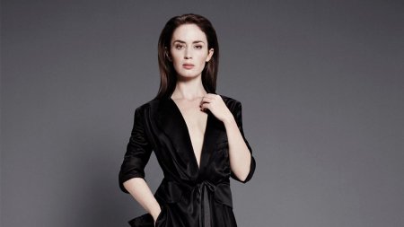 Emily blunt