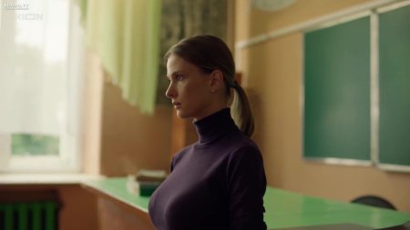 Светлана иванова показала грудь в классе