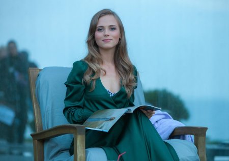 Анна кошмал