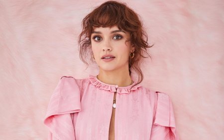 Olivia cooke