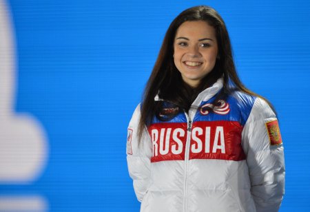 Аделина сотникова олимпийская чемпионка