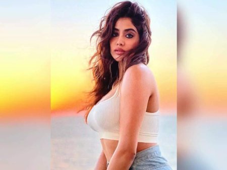 Janhvi kapoor