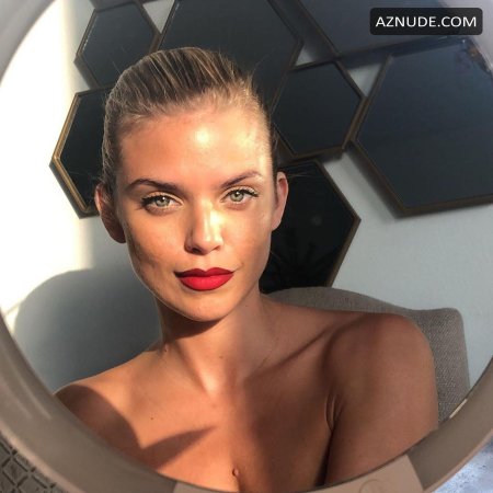 Анна линн маккорд