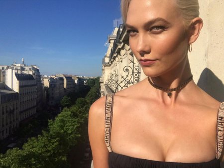 Karlie kloss сегодня