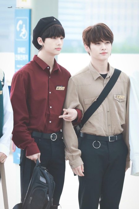 Stray kids lee know