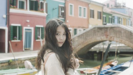Iu певица