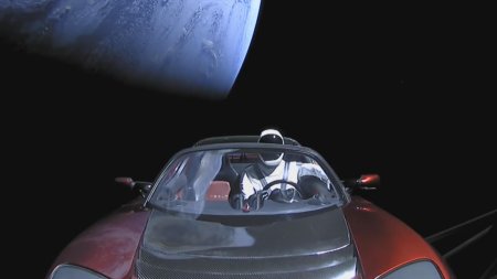 Tesla roadster илона маска