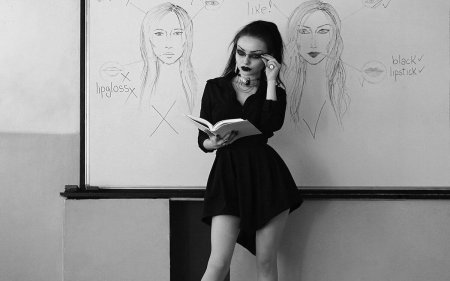 Учительница эстетика