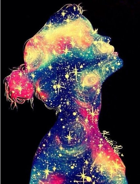 Космическая девушка
